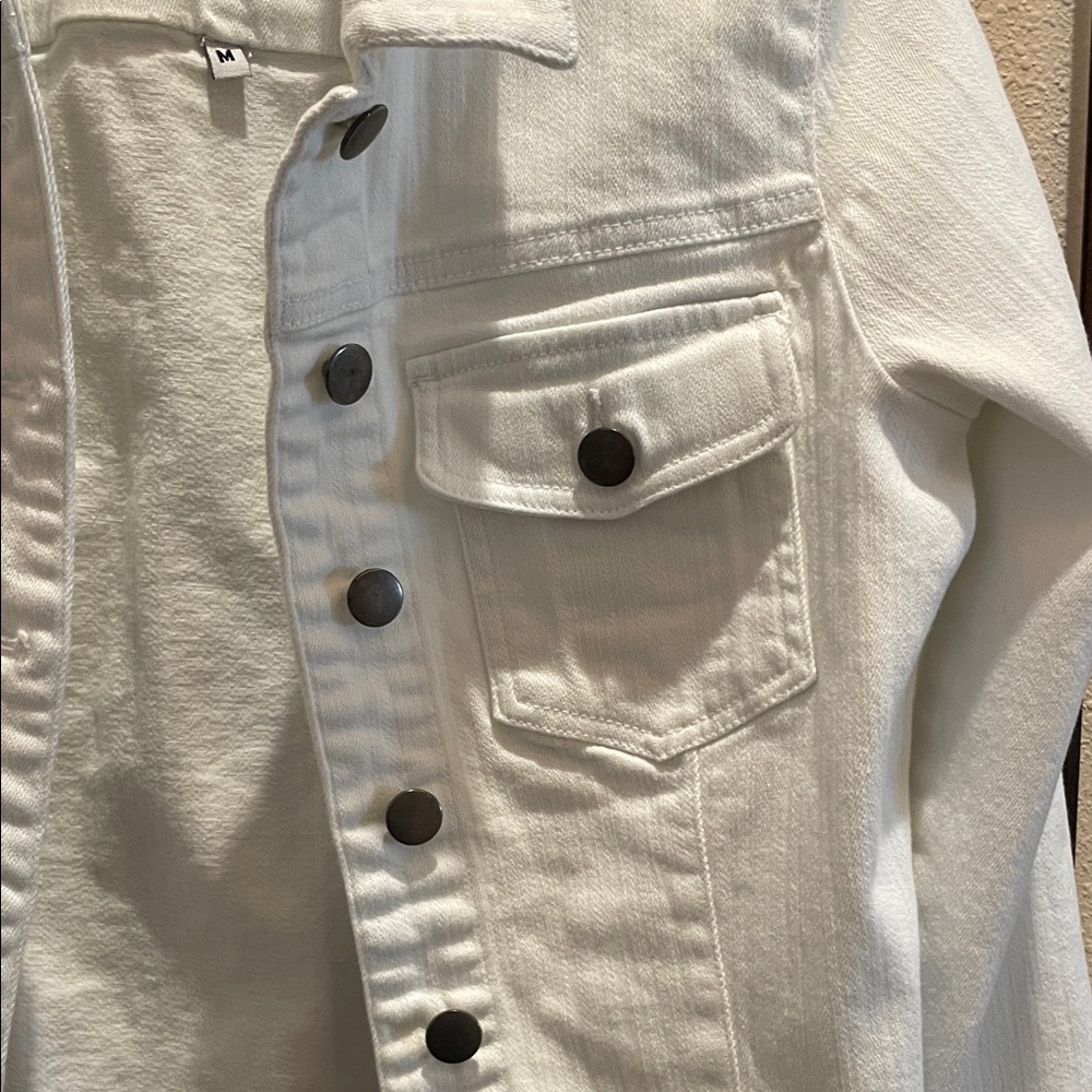 Women's White Denim Jacket by Kut from the Kloth - Picture 5 of 8